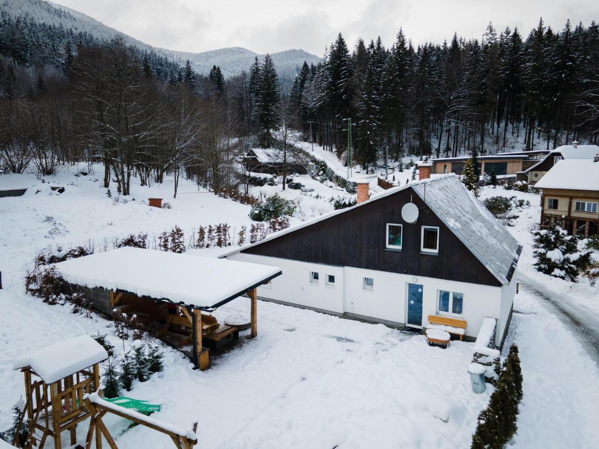 Desny Kout Villa Kouty Kültér fotó